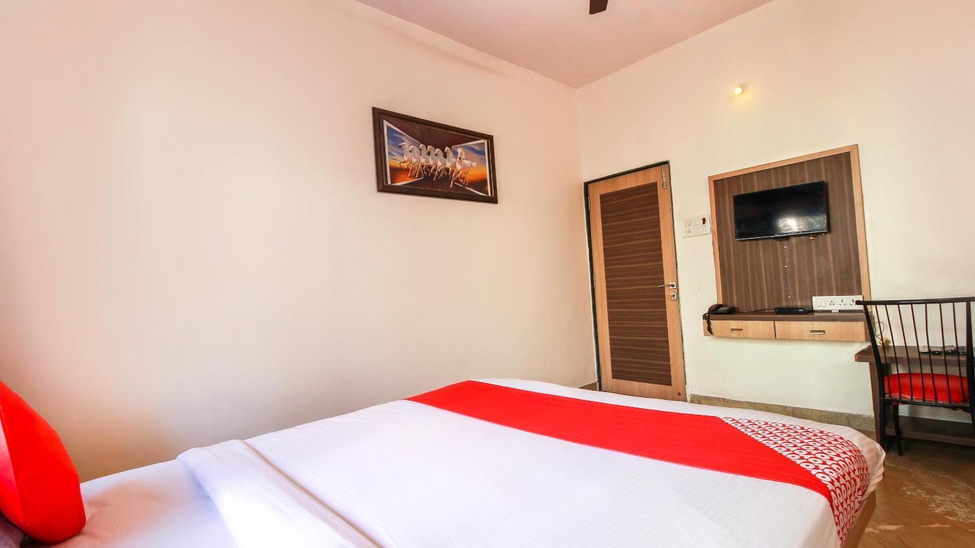 Jogeshwari Hotel O Kandil מראה חיצוני תמונה